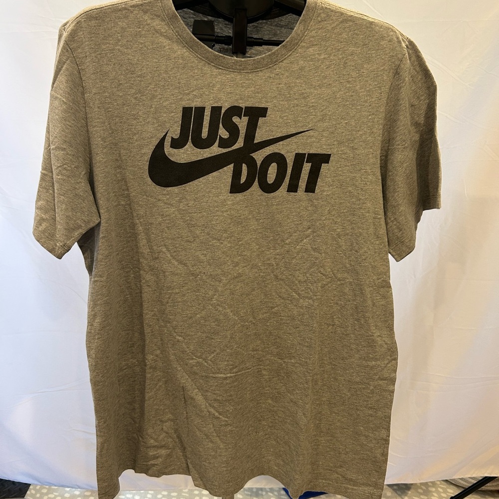 Nike Gray and Black Short Sleeve Tee